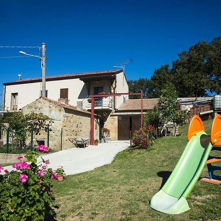 Le Pitture Casa Di Campagna Filiano Exterior photo